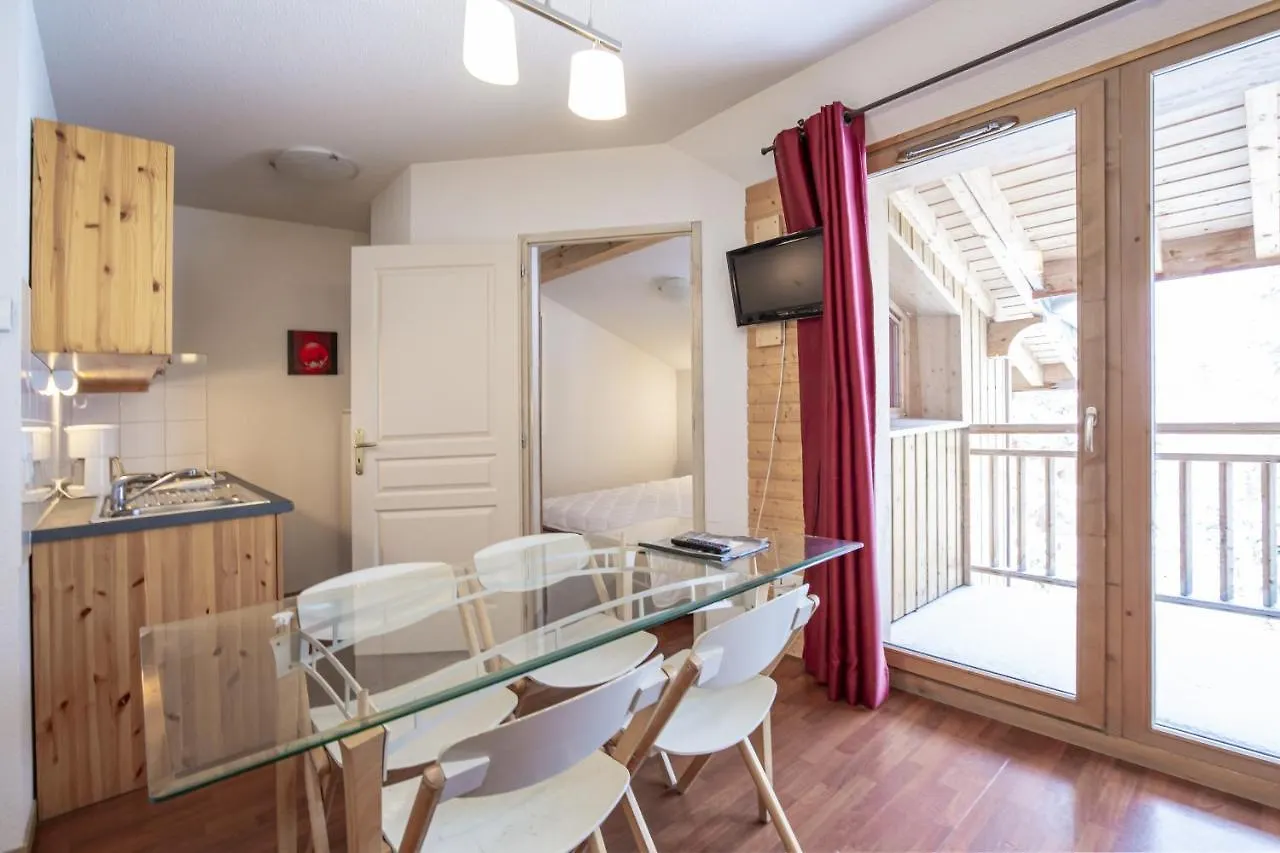 Chalets De Florence Foret & Famille Appartements By Alpvision Residences 瓦尔弗雷加斯 0*,
